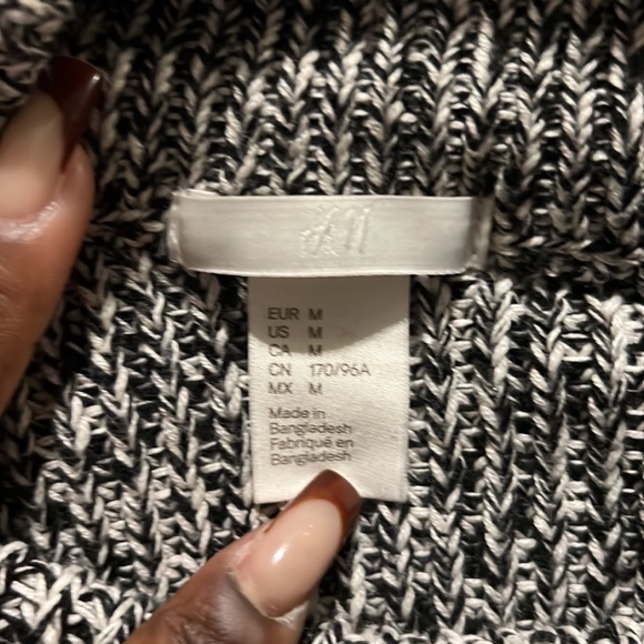 Women’s salt and pepper sweater H&M - Picture 3 of 3
